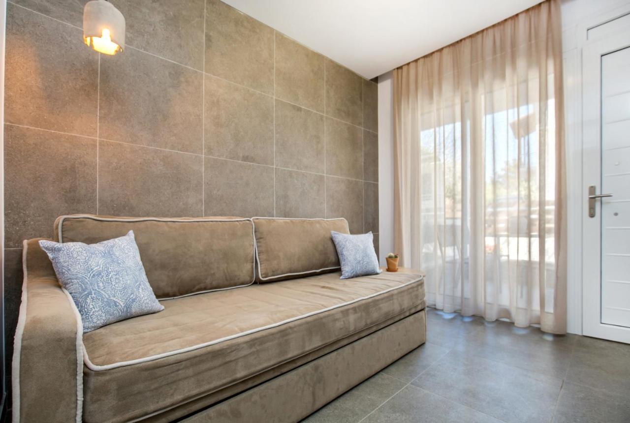 Linden Apartments Потос Экстерьер фото