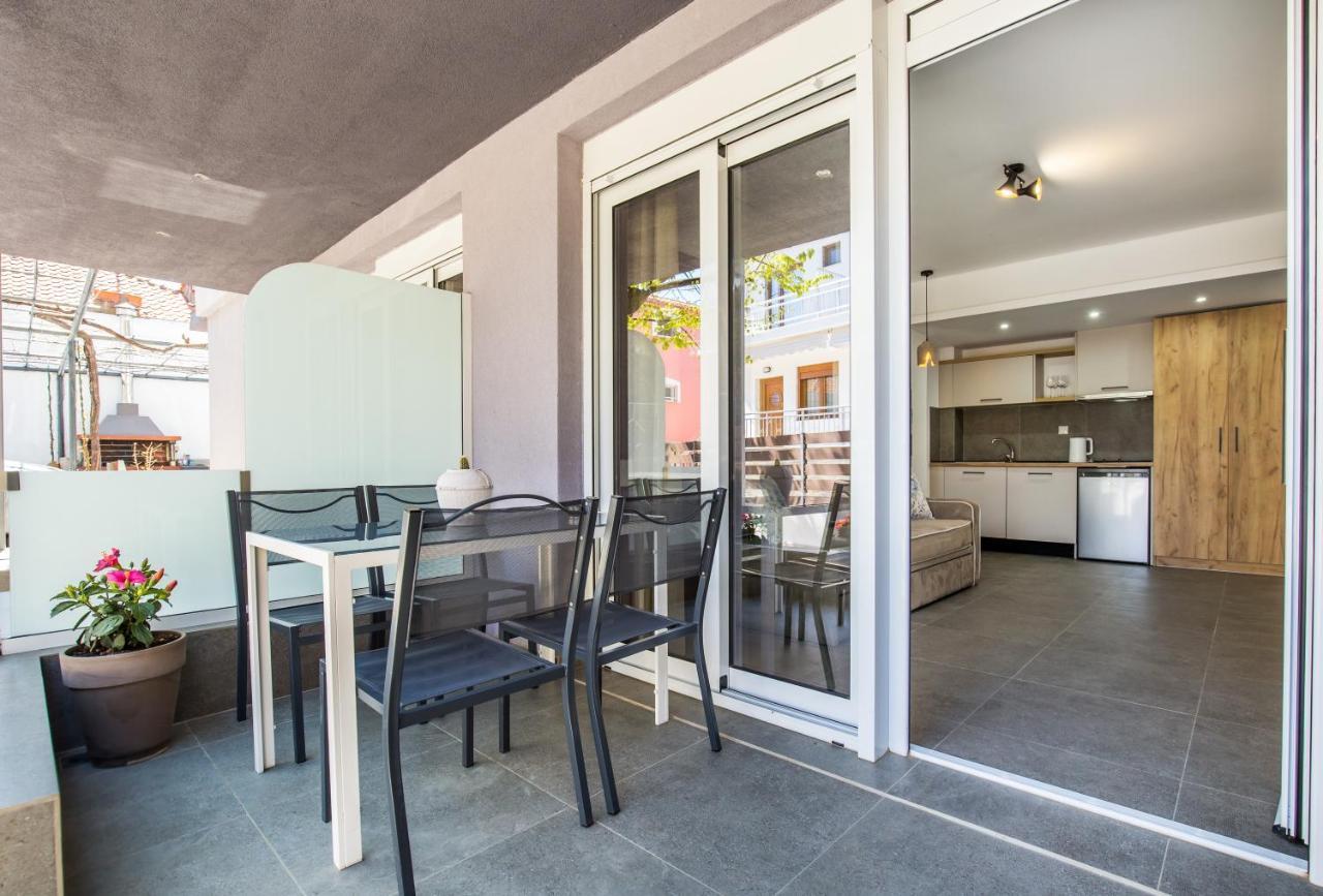 Linden Apartments Потос Экстерьер фото