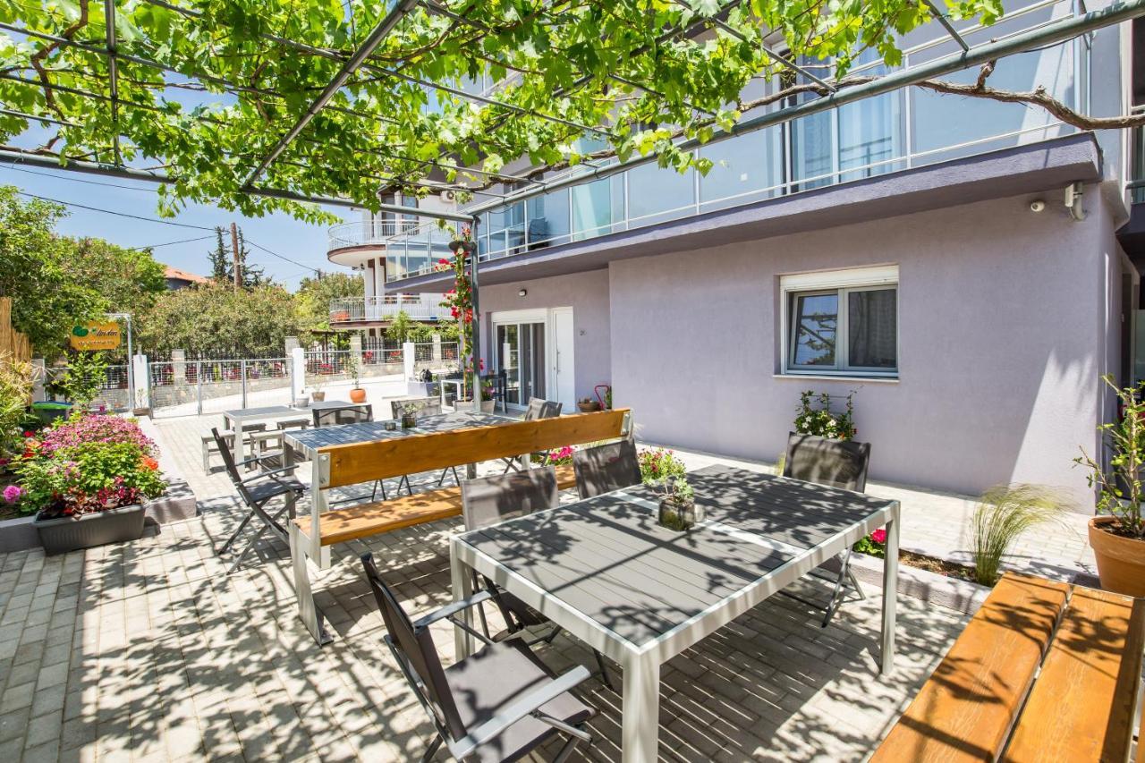 Linden Apartments Потос Экстерьер фото